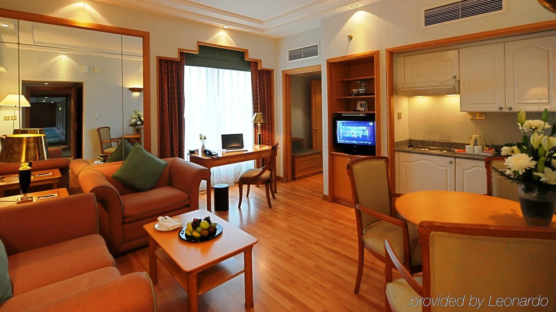 Millennium Downtown Hotel Abu Dhabi 4*,